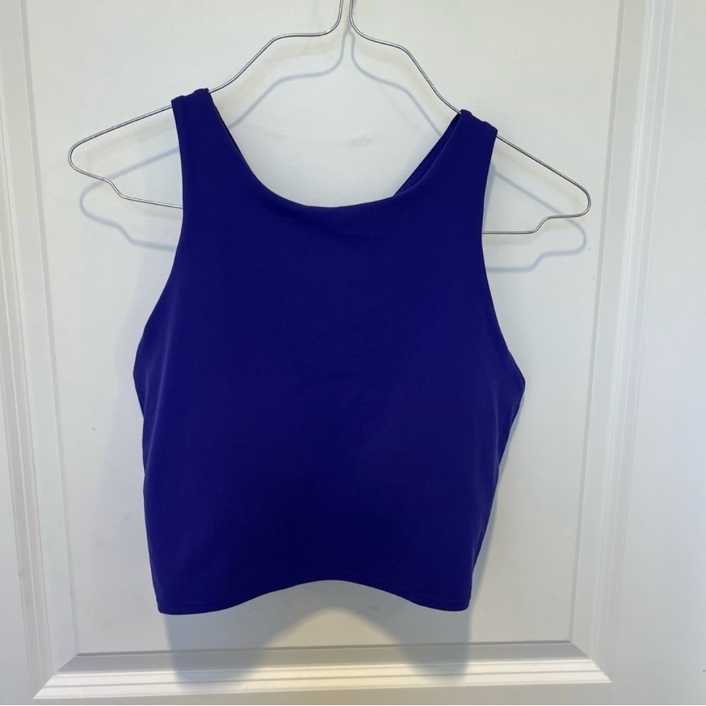 Athleta Conscious Crop Top